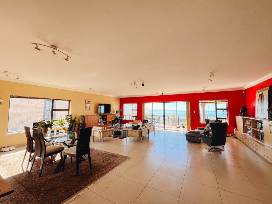 4 Bedroom Property for Sale in Island View Western Cape